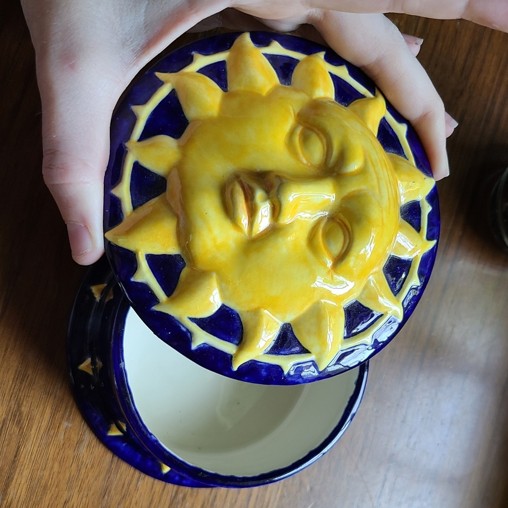 Sun Cermaic container